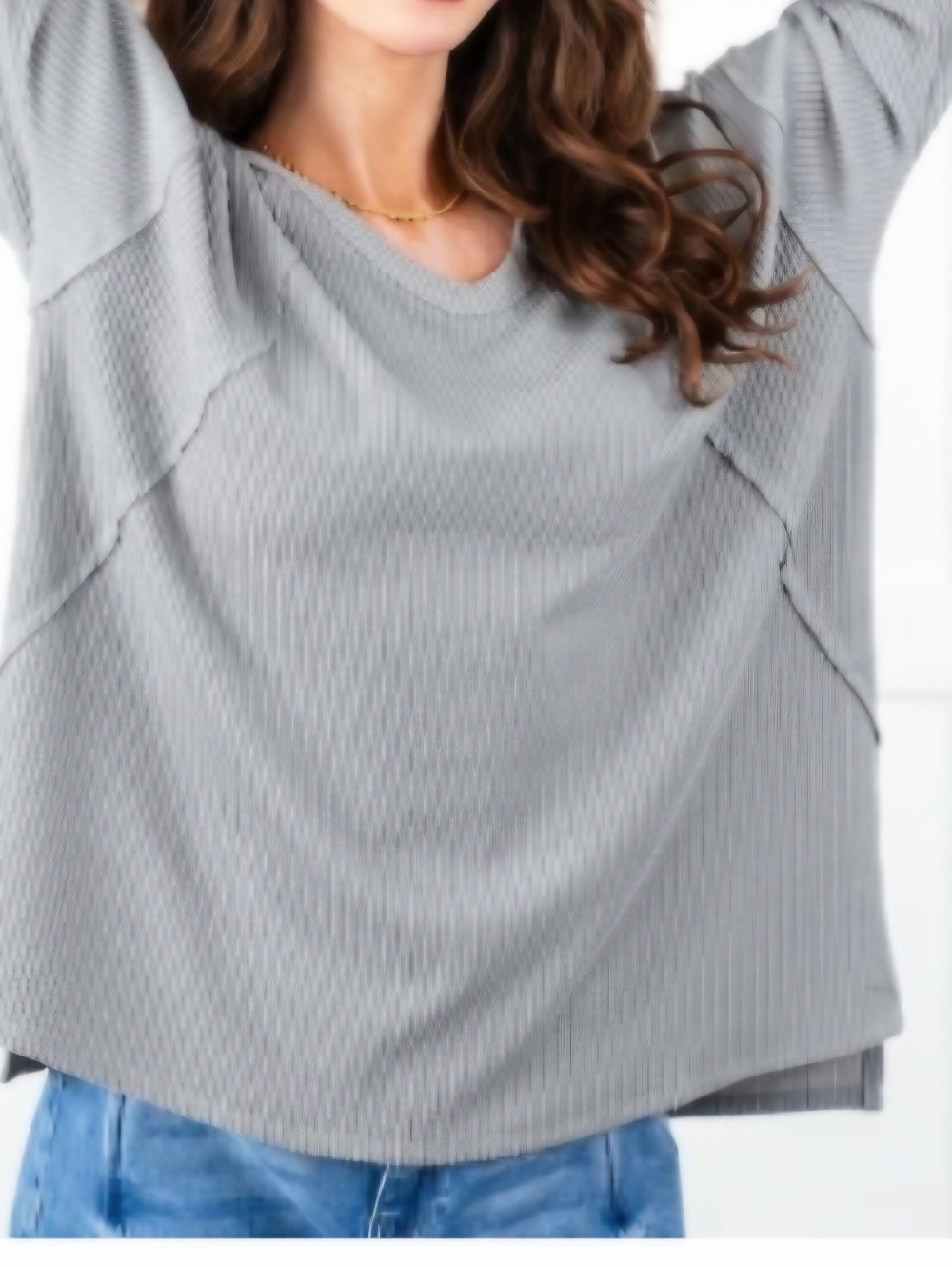 ANDREE BY UNIT Ribbed Drop-Shoulder Long Sleeve Tee- In Light Gray